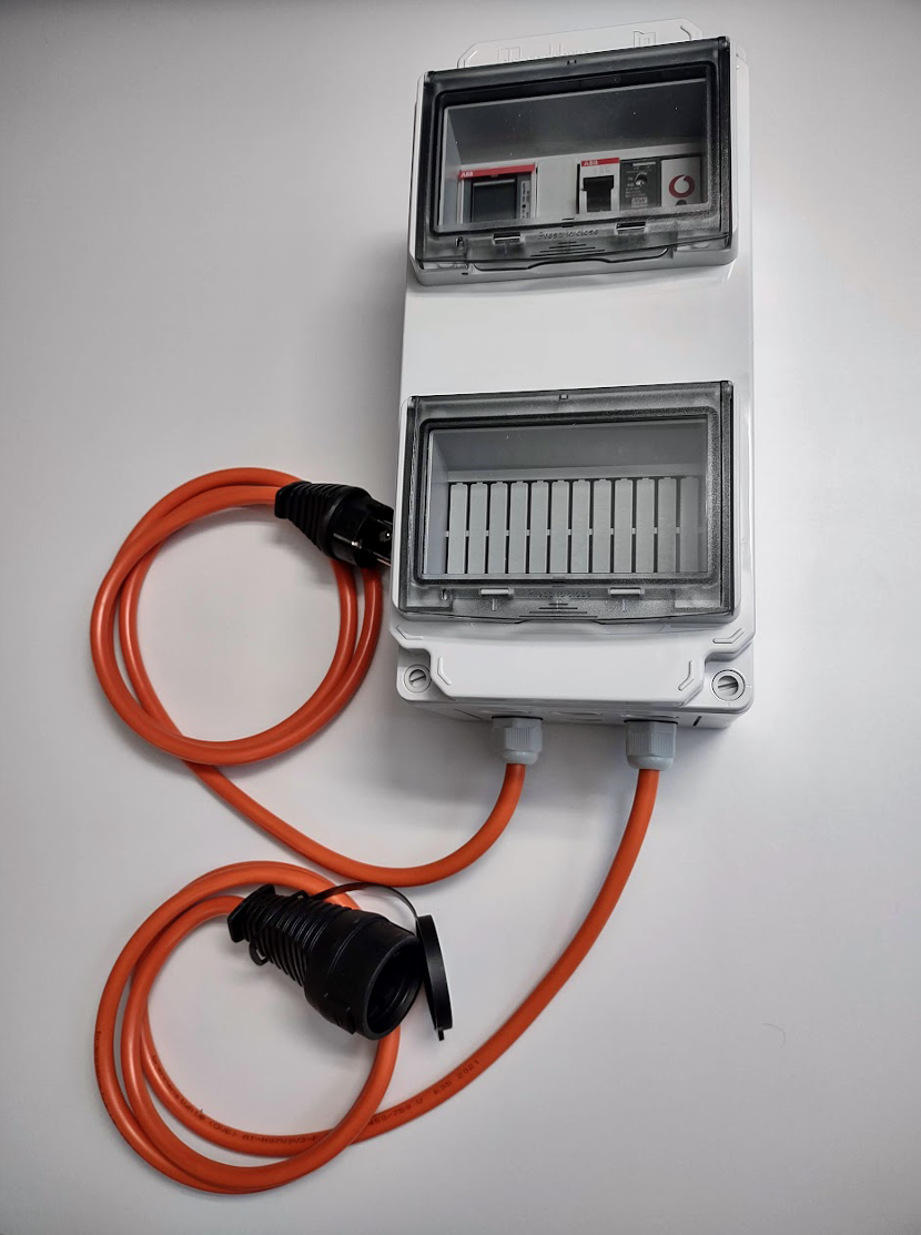 Setup of a distribution board with a Modbus-enabled energy meter for remote reading via Modbus Cloud Connect